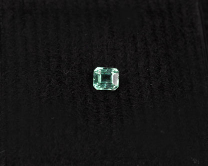 Shakiso Emerald square 0,14 ct