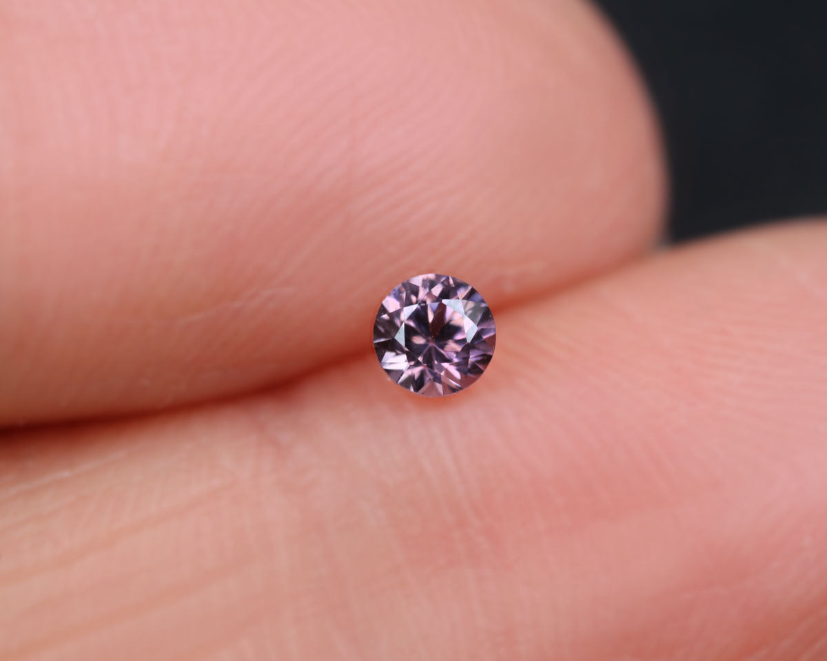 Spinel round purple 3 mm 0.16 ct