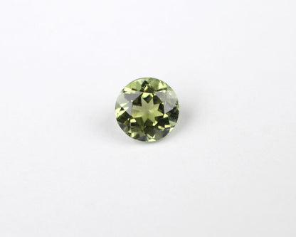 Turmalingrön rund 4 mm 0,3 ct