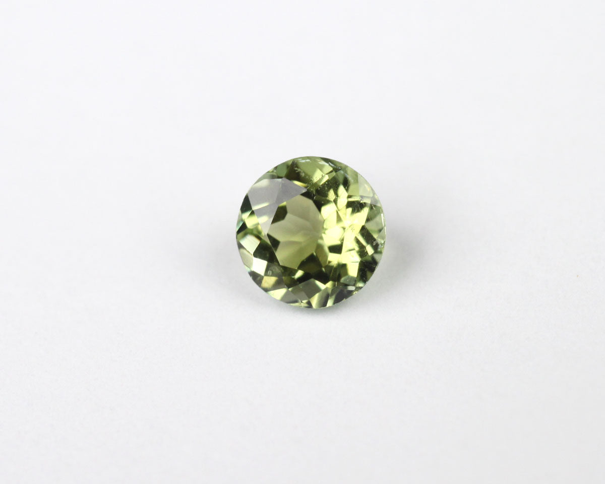 Turmalingrön rund 4 mm 0,3 ct