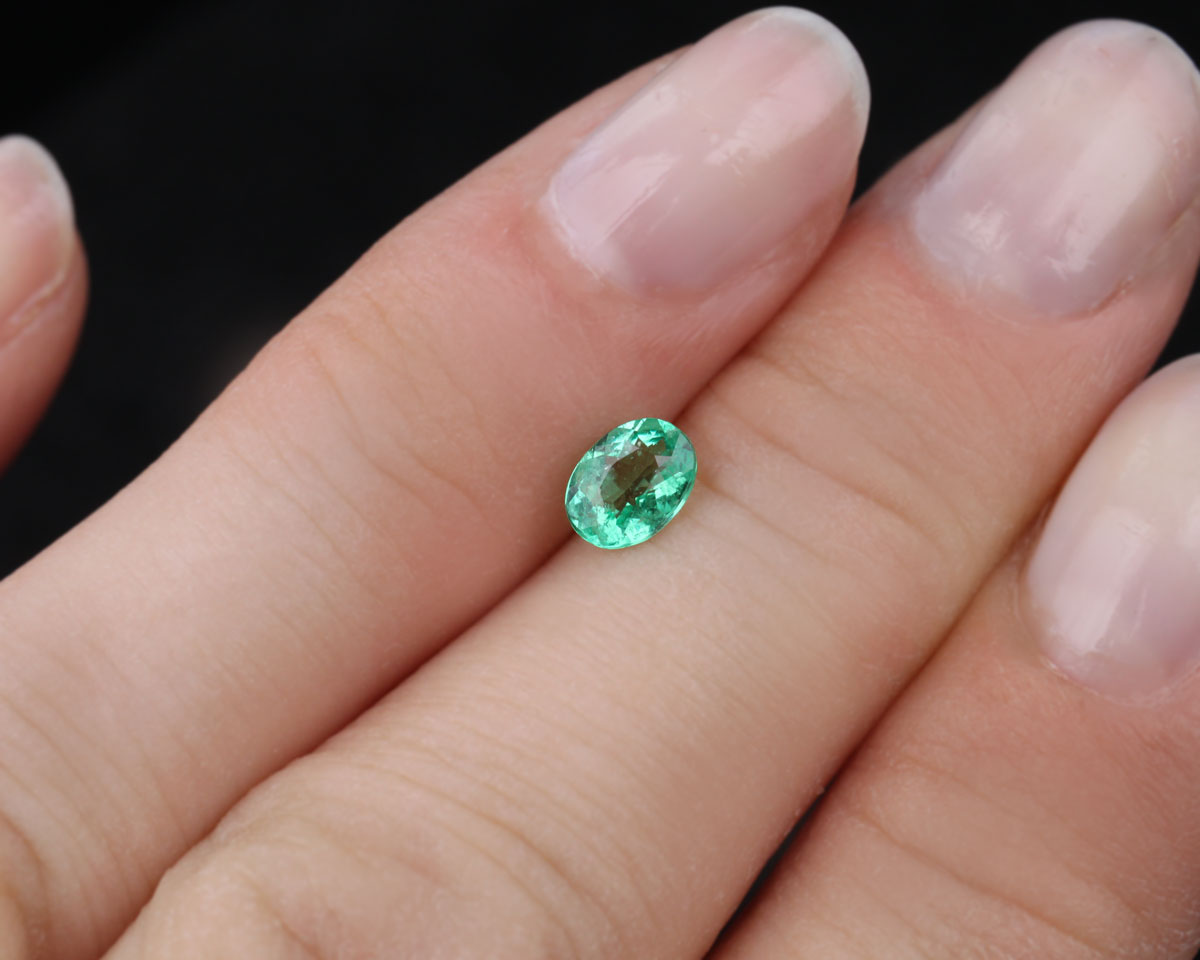 Shakiso Smaragd oval 0,37 ct