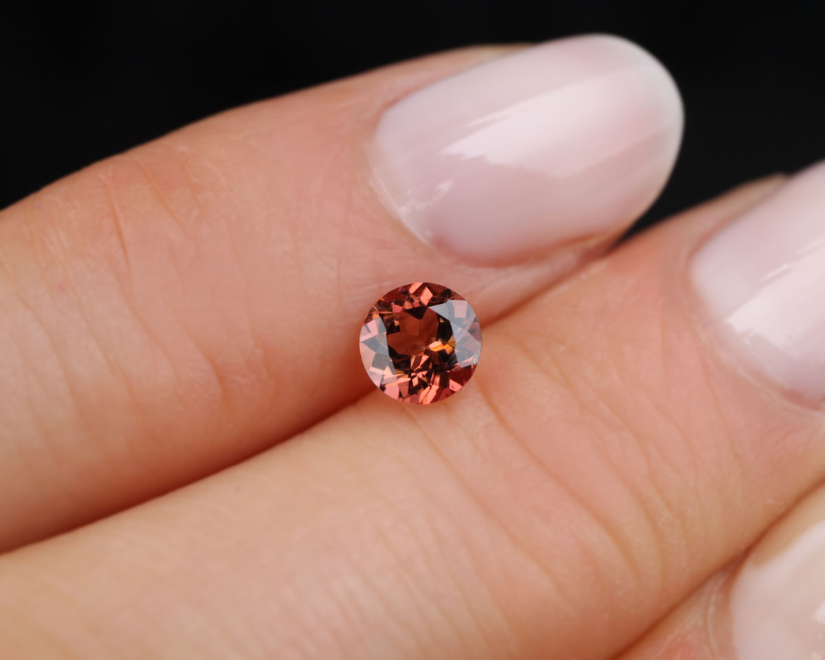 Turmalin orange rund 5 mm 0,41 ct