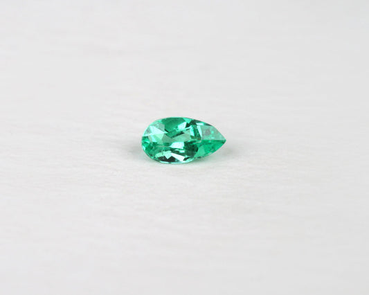 Shakiso smaragd droppe 0,125 ct