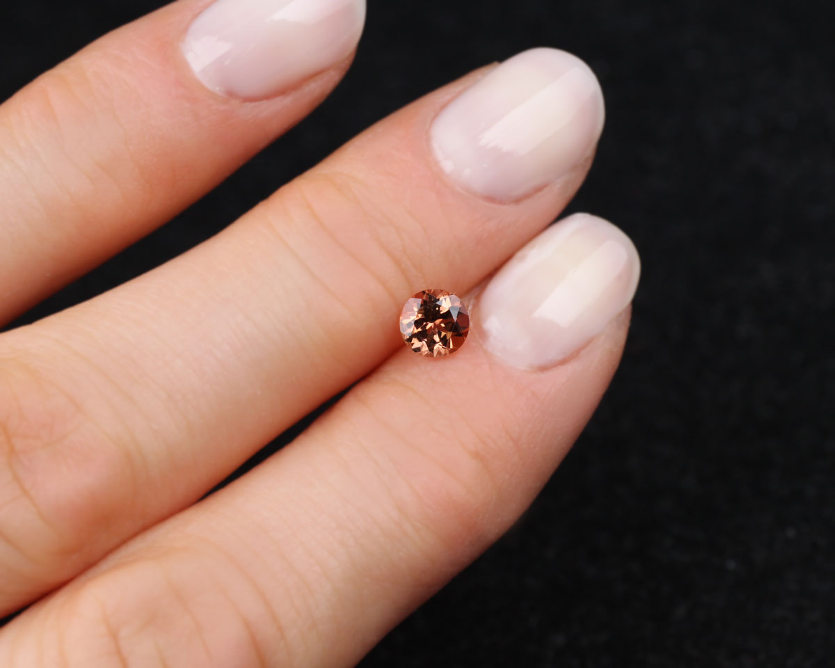 Turmalin orange rund 5 mm 0,44 ct