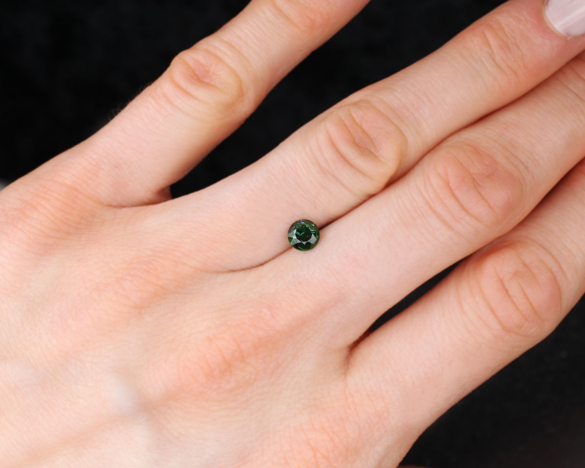Tsavorite grön rund 5 mm 0,42 ct