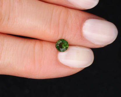 Tsavorit grön rund 5 mm 0,46 ct