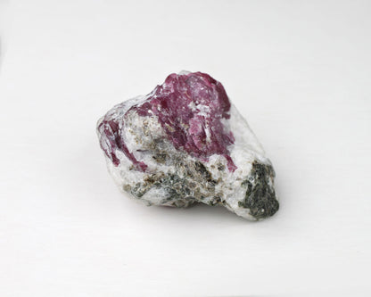 Greenland Ruby Corundum 16.63 gr