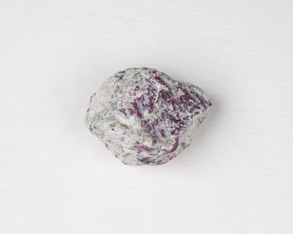 Grönlands rubin korund 12,74 g