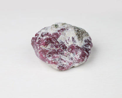 Greenland Ruby Corundum 11.9 gr