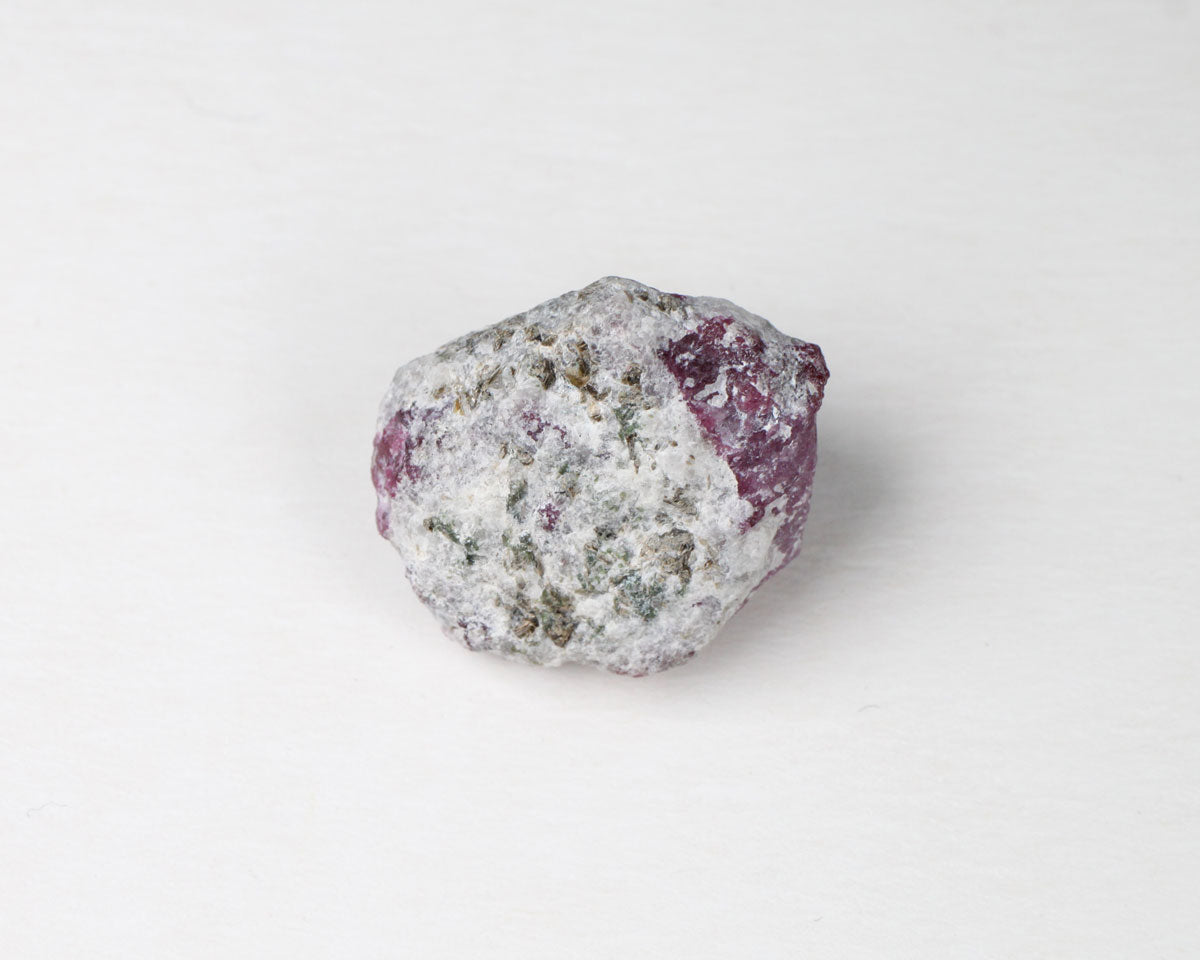 Greenland Ruby Corundum 11.9 gr