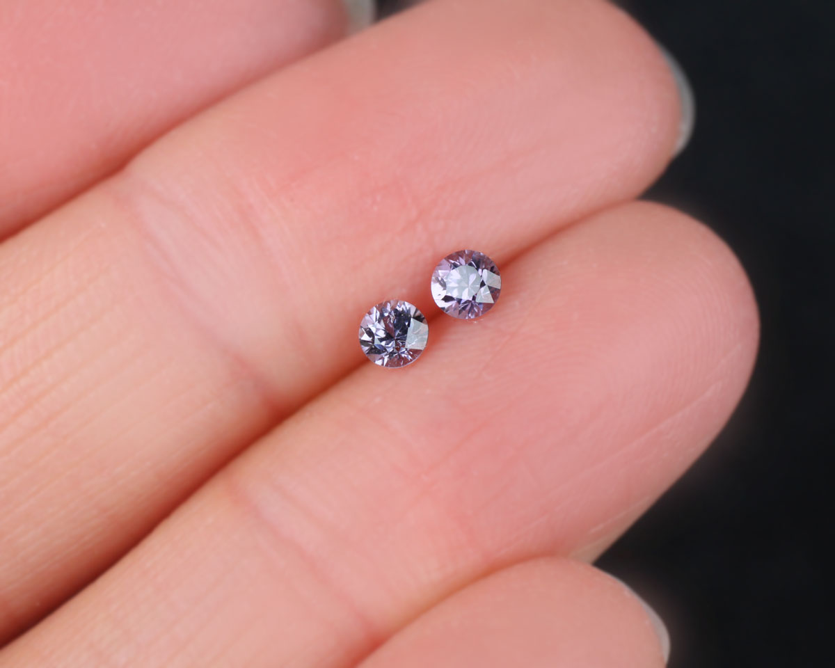 Spinel purple round 3 mm Pair 0.27 ct