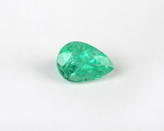 Shakiso Emerald 7x5 mm drop 0.71 ct