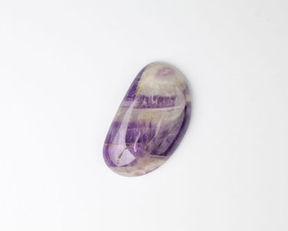 Amethyst cabochon 20x17 mm 22 ct