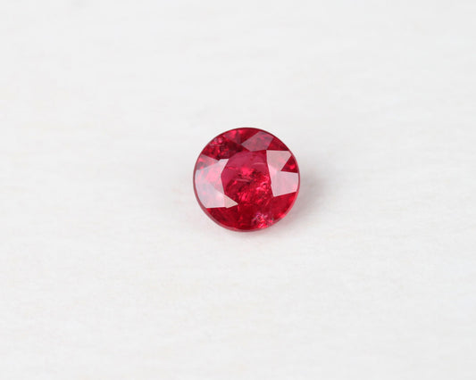 Rubin rund 3,8 mm 0,28 ct