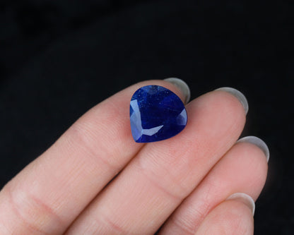 Hauyne-droppe 13 mm 5,7 ct