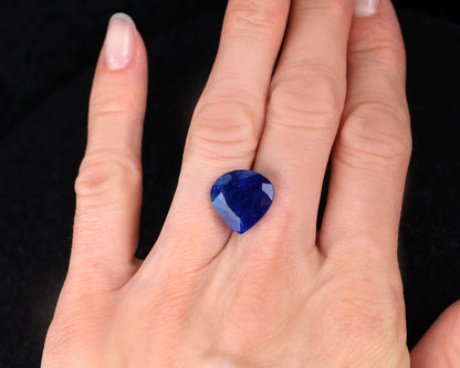Hauyne-droppe 13 mm 5,7 ct