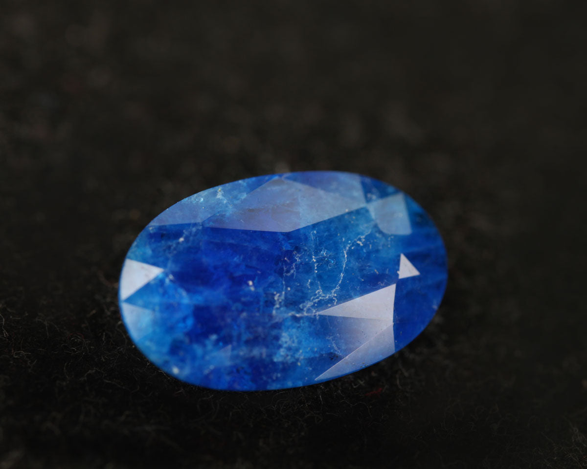 Hauyne Oval 2.8 ct