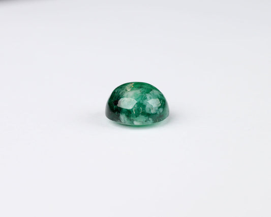 Cabochon cut Shakiso Emerald 7.8 mm 2.1 ct
