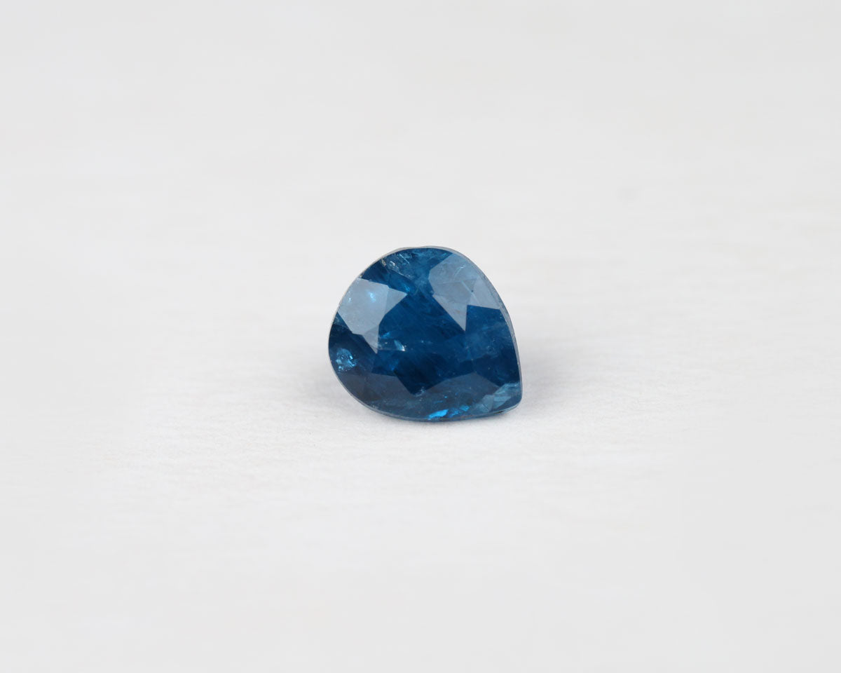 Afganit droppe 6x5 mm 0.68 ct