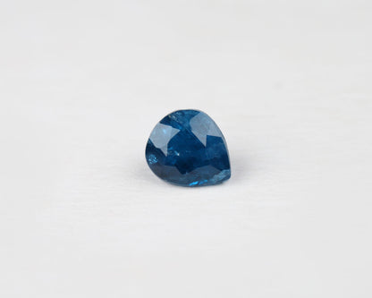 Afganit droppe 6x5 mm 0.68 ct