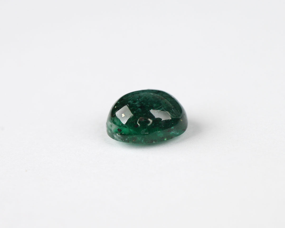 Cabochon cut Shakiso Emerald oval 9mm 3 ct