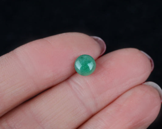 Cabochon cut Shakiso Emerald round 6mm 0.97 ct