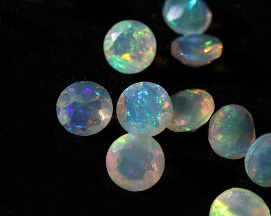 Wollo Opal Facet Round 5 mm0.35 ct