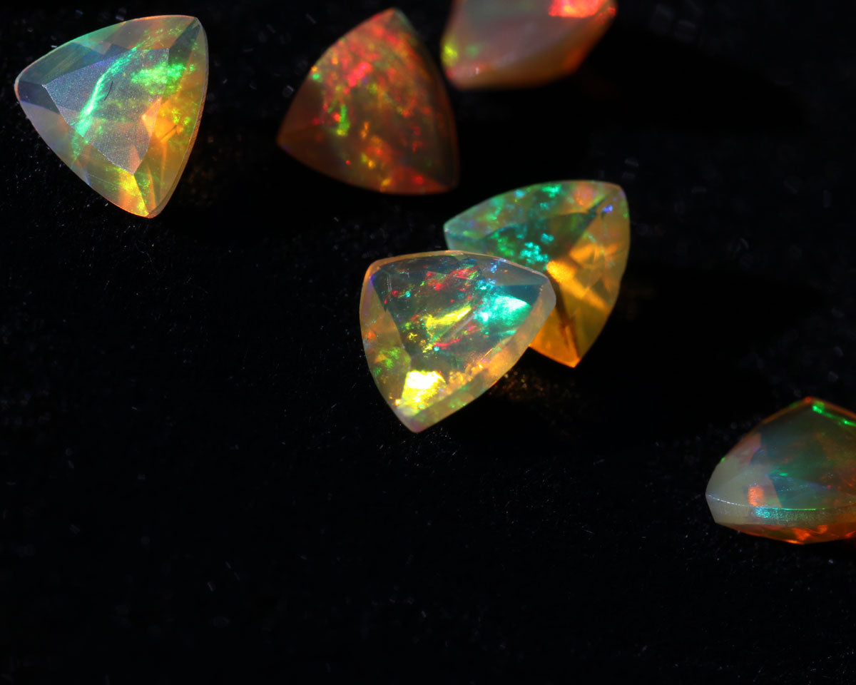 Wollo Eldopal Facet Trilliant 5 mm 0.27 ct 