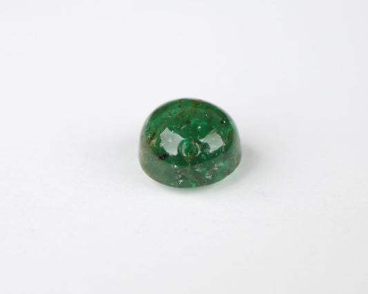 Shakiso Emerald Cabochon round 7 mm 1.75 ct