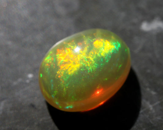 Wollo opal 10x8 mm 2,26 ct oval