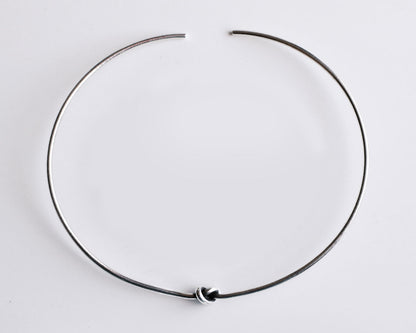 Knotted necklace