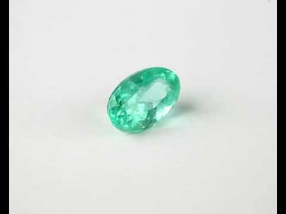 Shakiso Emerald oval 0,6 ct