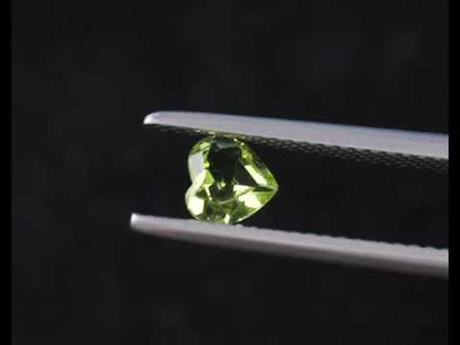 Peridot Heart 5 mm 0.35 ct