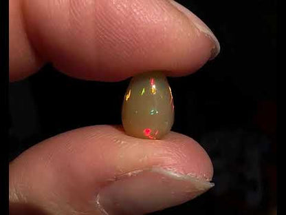 Wollo kristall eldopal 1,88 ct drop