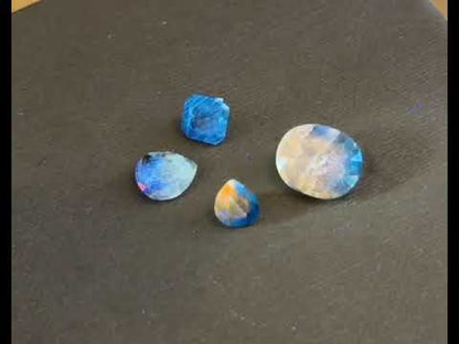 Afganit droppe 6x5 mm 0.68 ct
