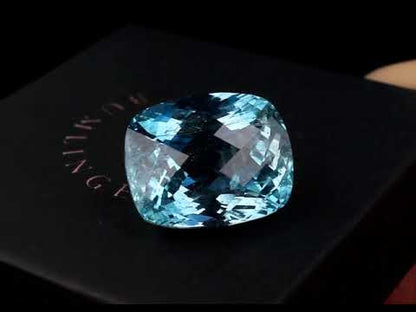 Aquamarine cushion 13.3 ct