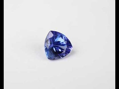 Tanzanit Trillion 6 mm 0,9 ct