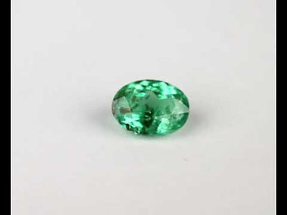 Shakiso Emerald oval 5x4 mm 0.39 ct