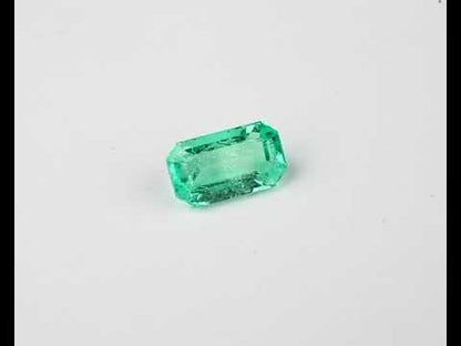 Shakiso Smaragd rektangel 7 mm 0,61 ct