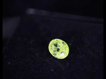 Peridot oval 9 mm 2,1 ct