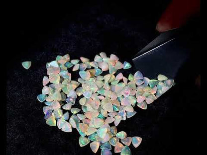 Wollo Opal trillion 6 mm