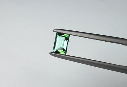 Green Tourmaline Rectangle 0.45 ct