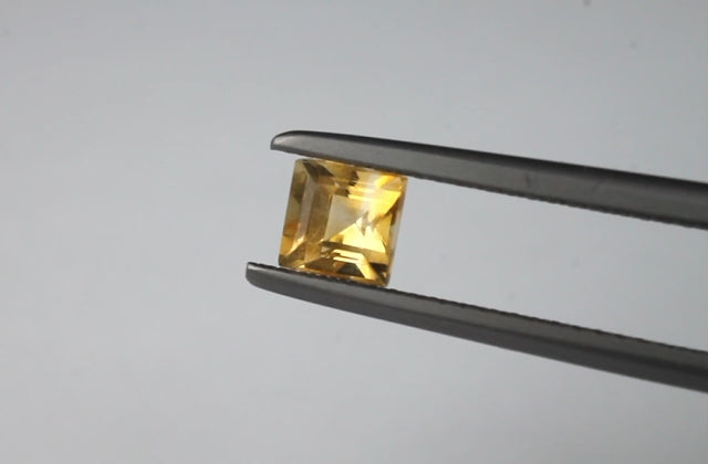 Canary Tourmaline Square 0.7 ct