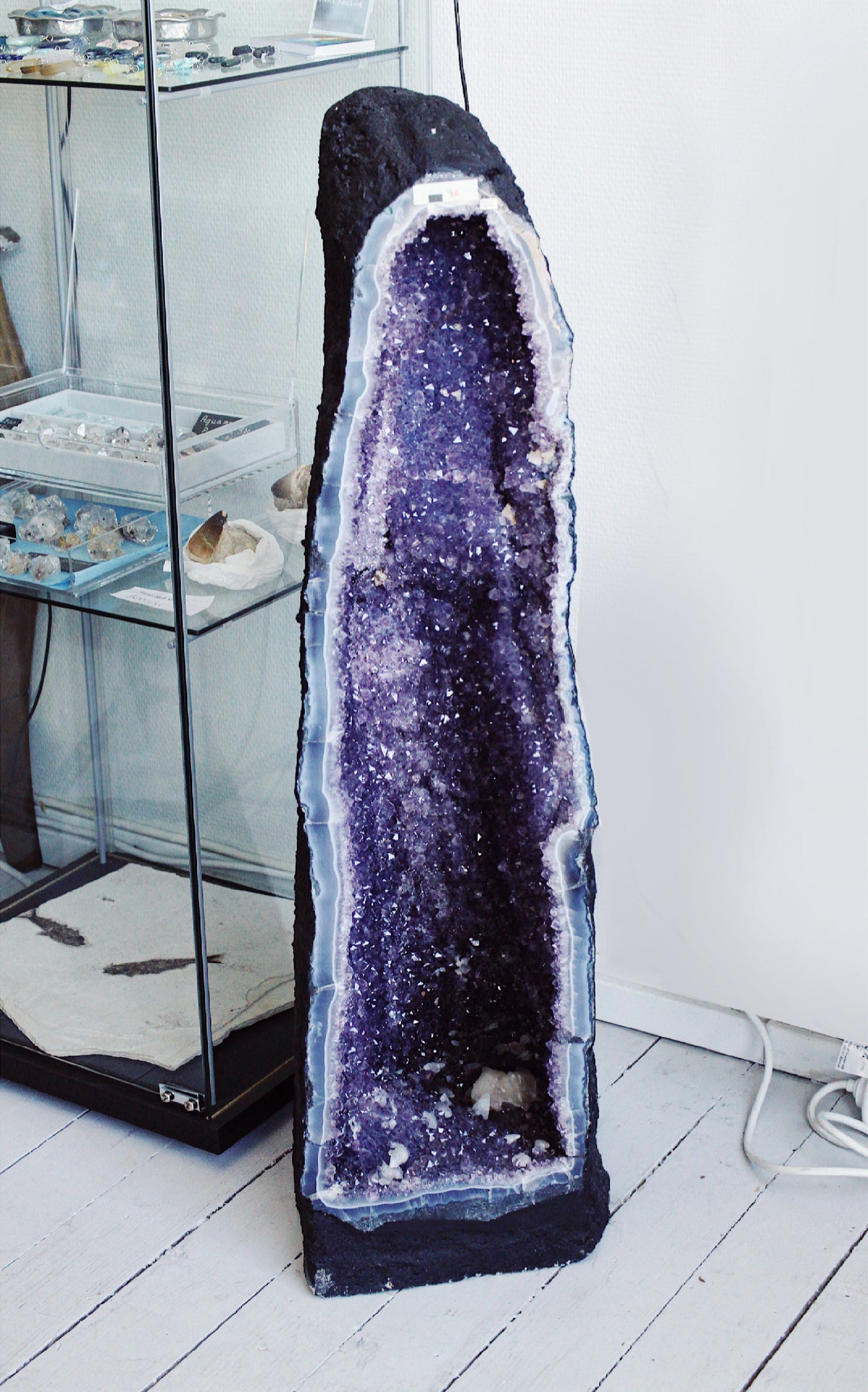 Large Amethyst Cave/Geod with calcite crystalls 