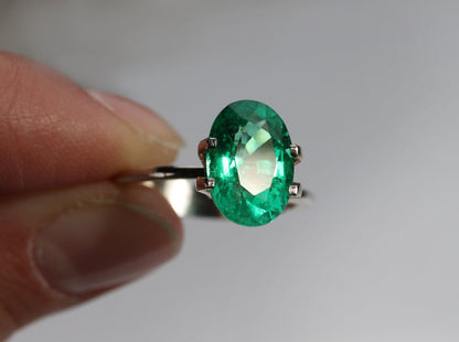 Shakiso Emerald oval 3.35 ct