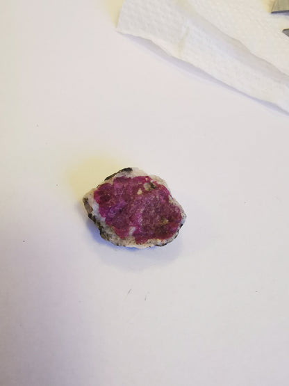 Greenland Ruby Corundrum 3.74 g