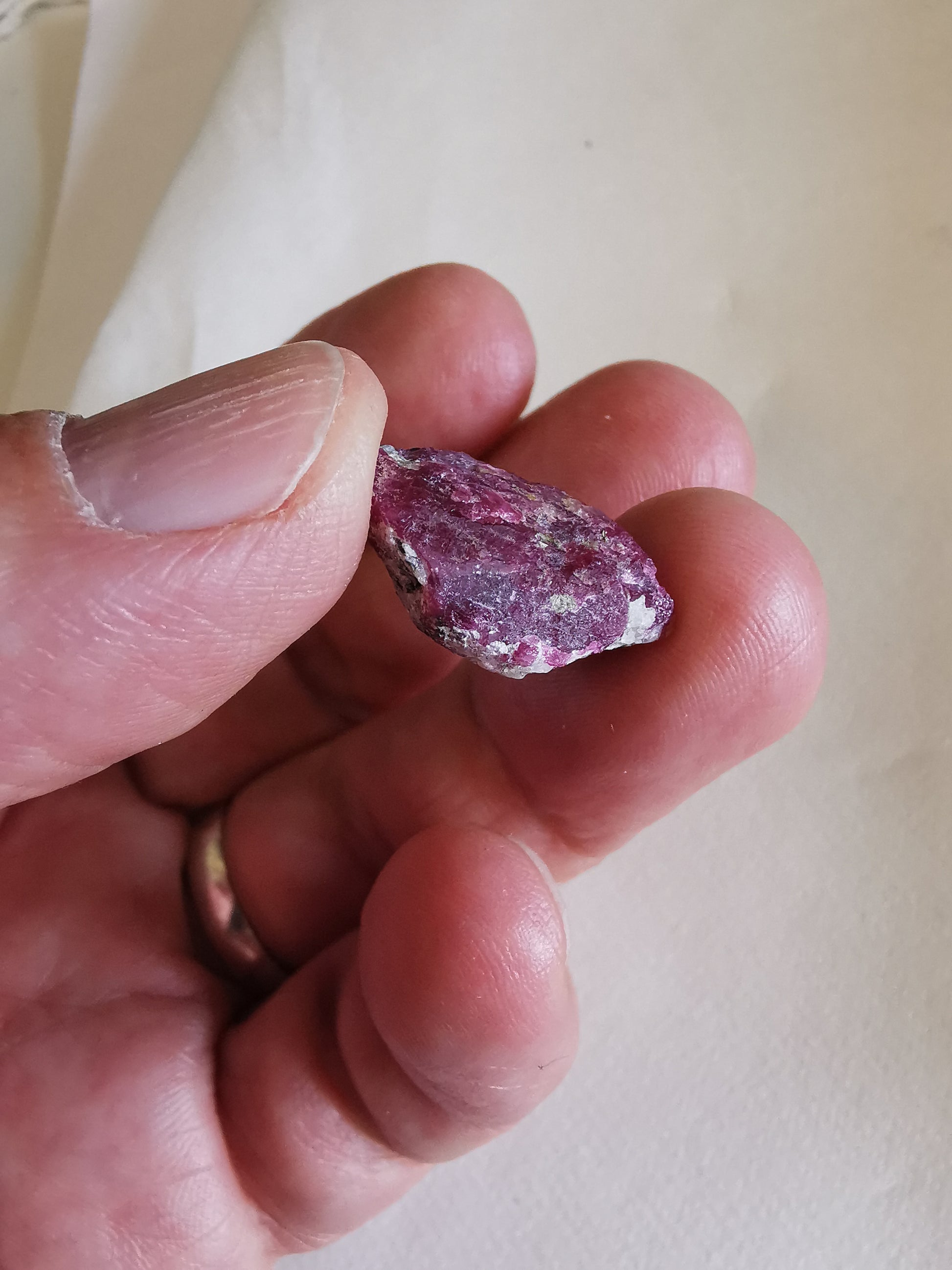 Greenland Ruby Corundrum 4.88 g