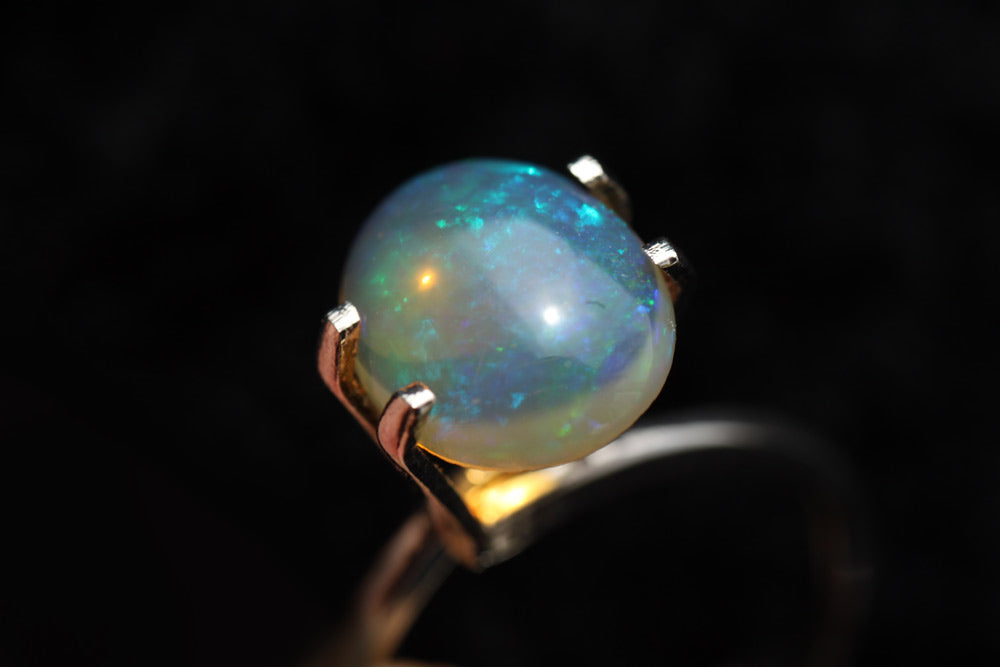 Crystal Wollo Opal Oval 1.52 ct