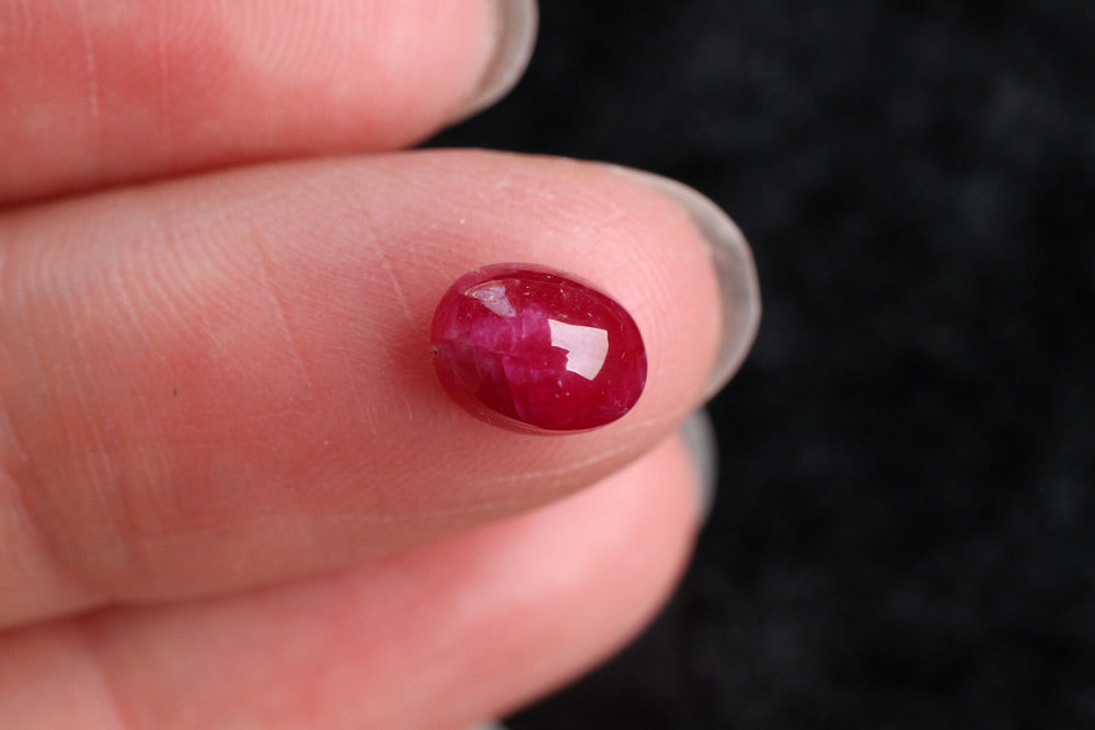 Ruby Cabochon Oval 2 ct