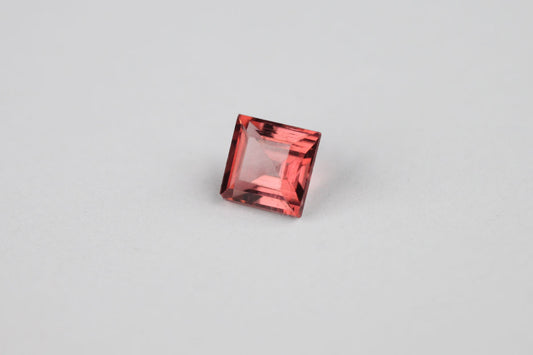 Red Tourmaline Square 0.2 ct